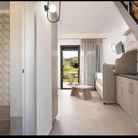 Mare Luxury Kalamítsion