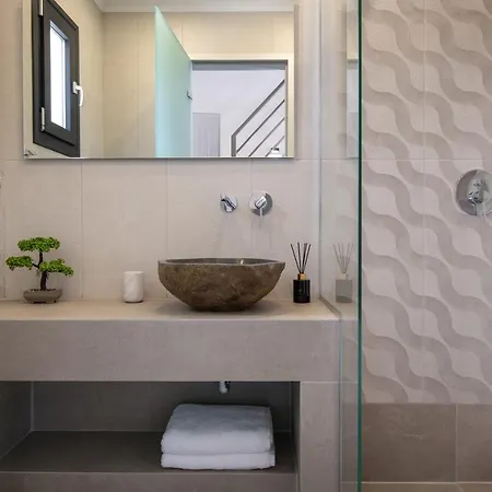 Mare Luxury Kalamítsion